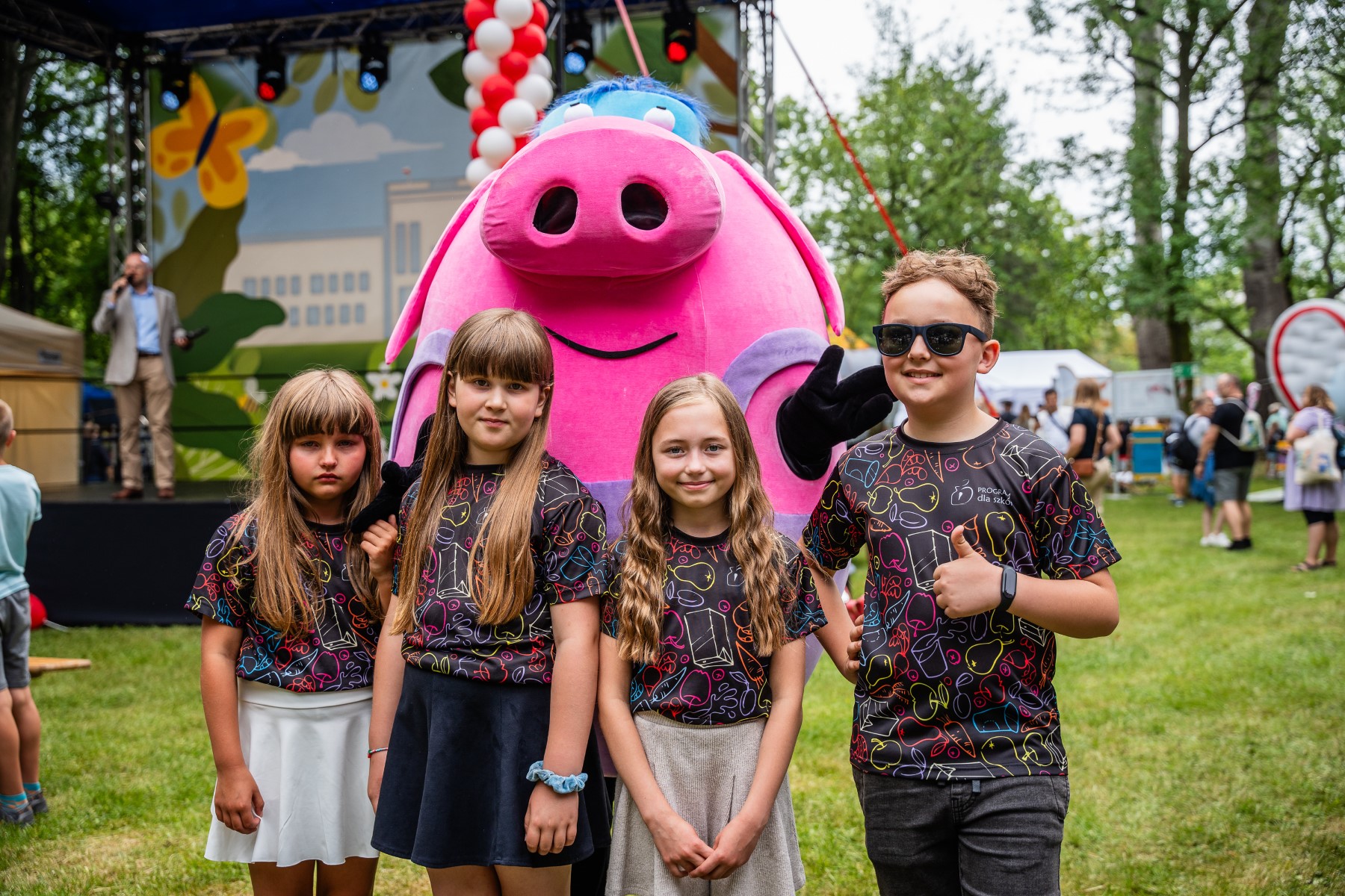 Finaliści MUZYCZNEGO WYZWANIA CHRUMASA na scenie